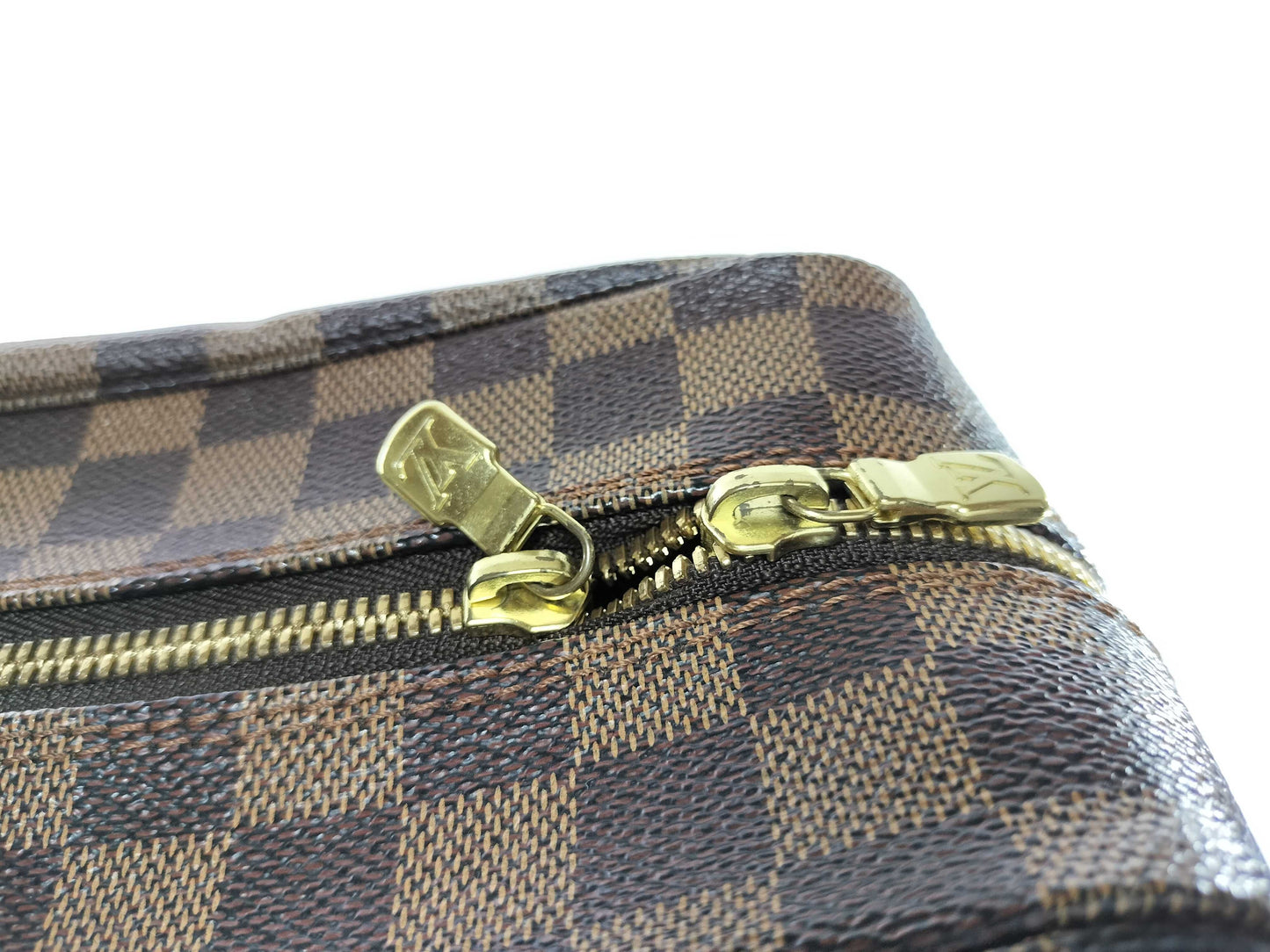 LOUIS VUITTON N45255 Damier Naviglio/Shoulder Bag