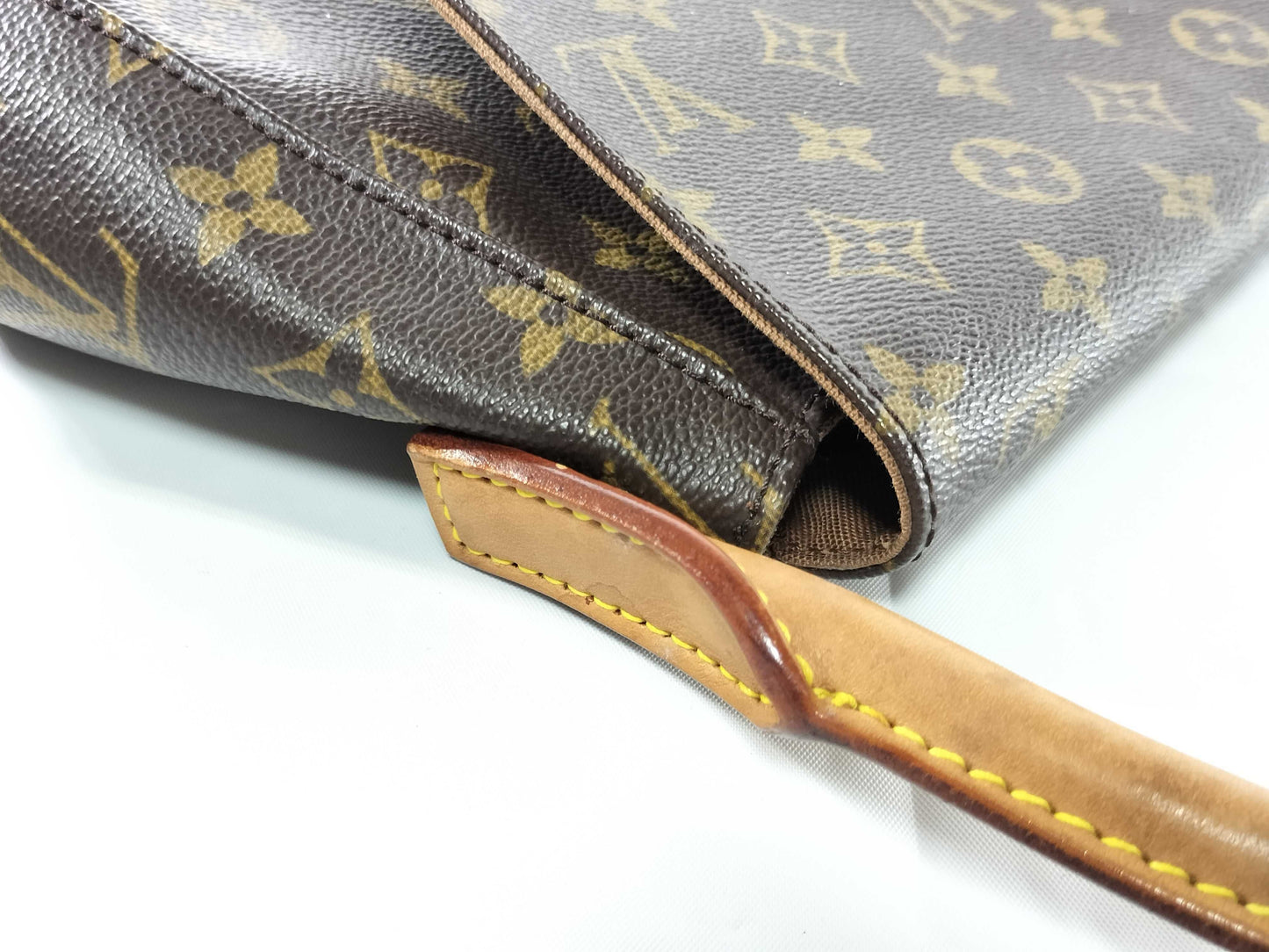 LOUIS VUITTON M51147 Monogram Mini Looping Shoulder Bag