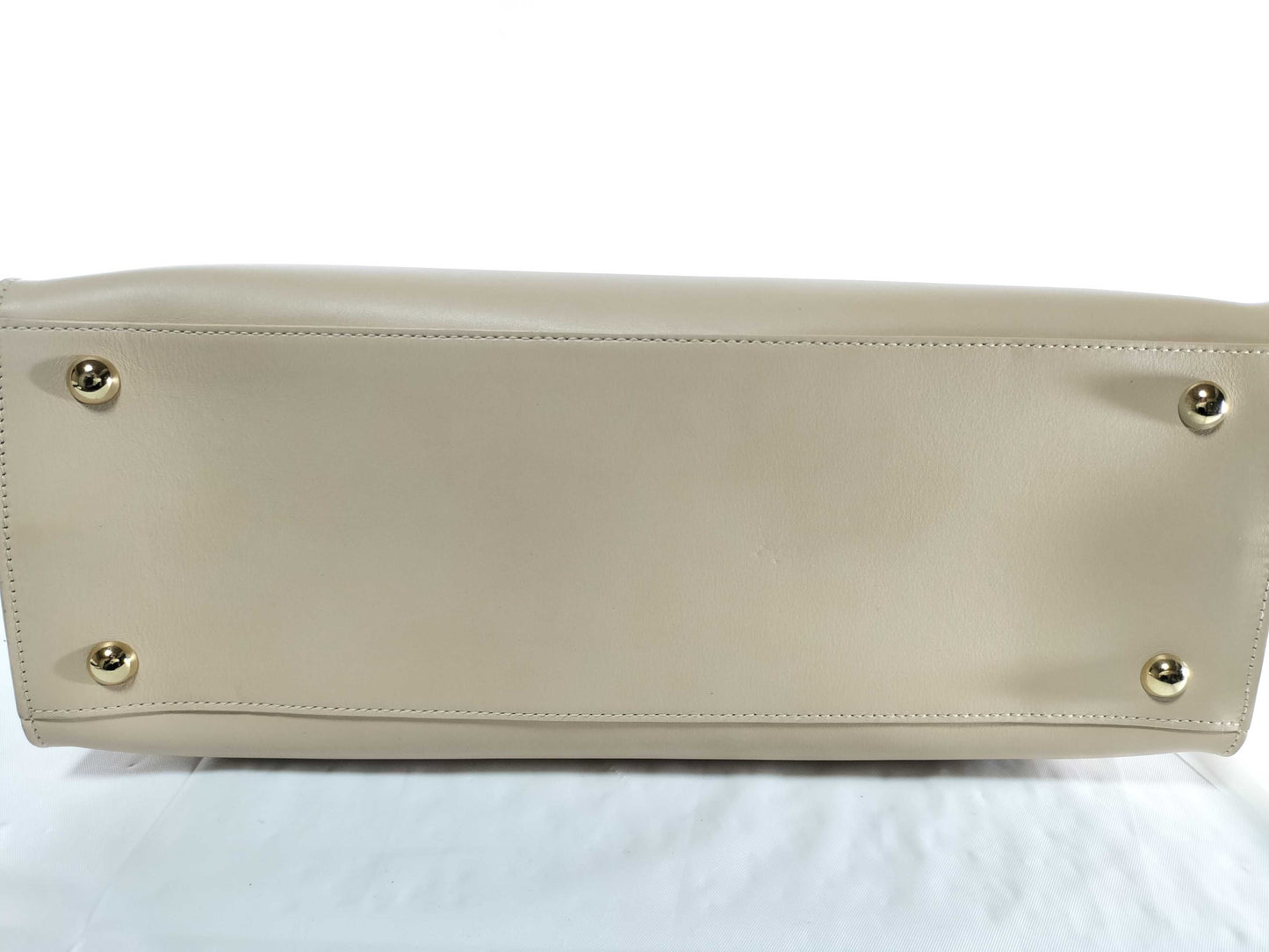 Salvatore Ferragamo Gancini D-21 Handbag