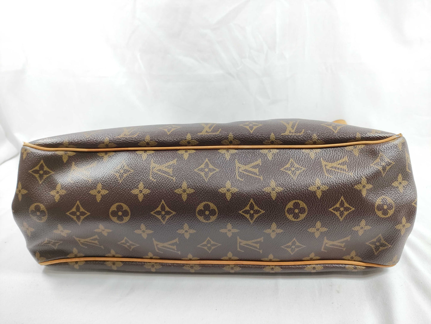 LOUIS VUITTON M51154 Monogram Batignolles Horizontal Handbag