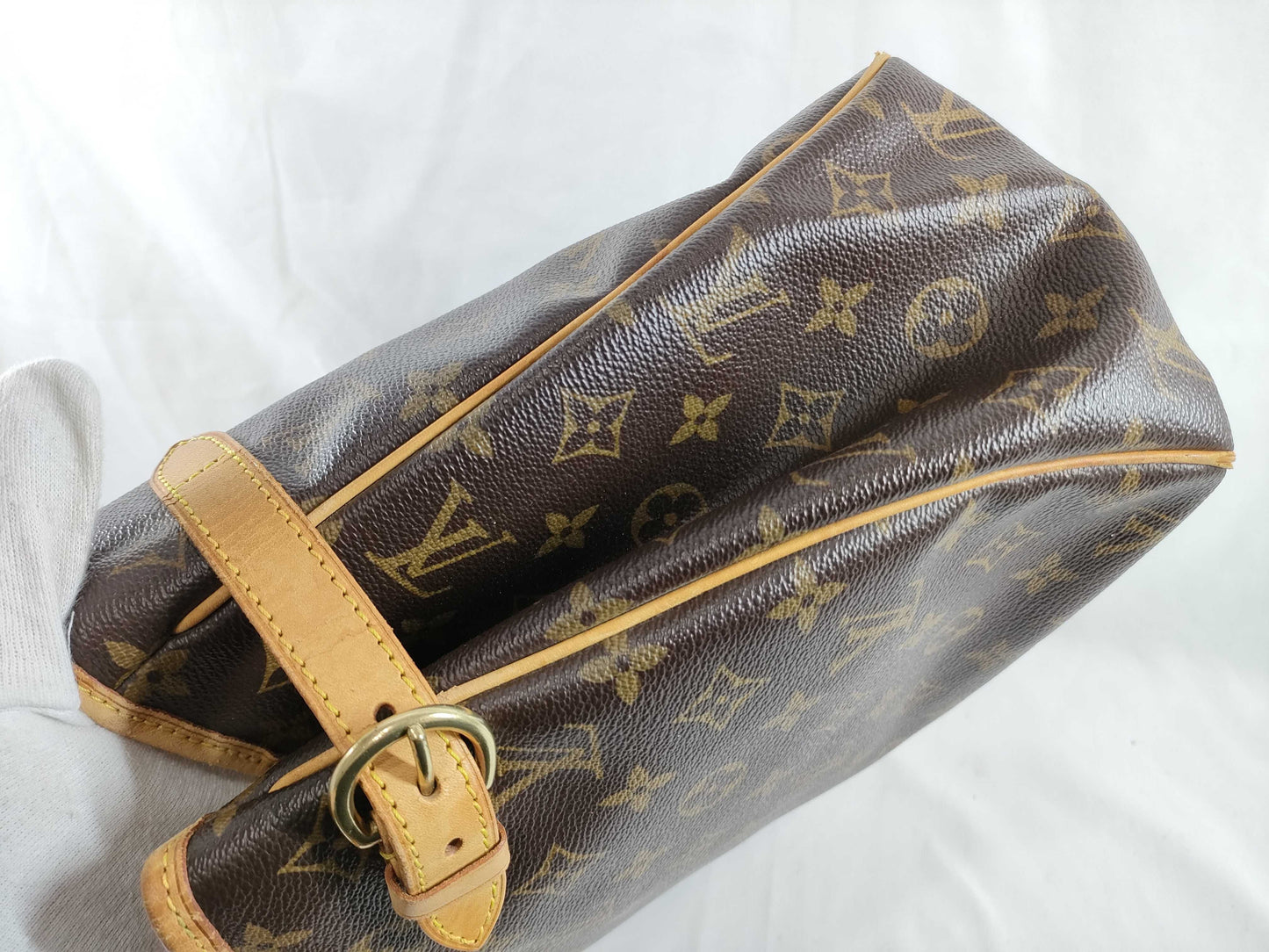 LOUIS VUITTON M51154 Monogram Batignolles Horizontal Handbag