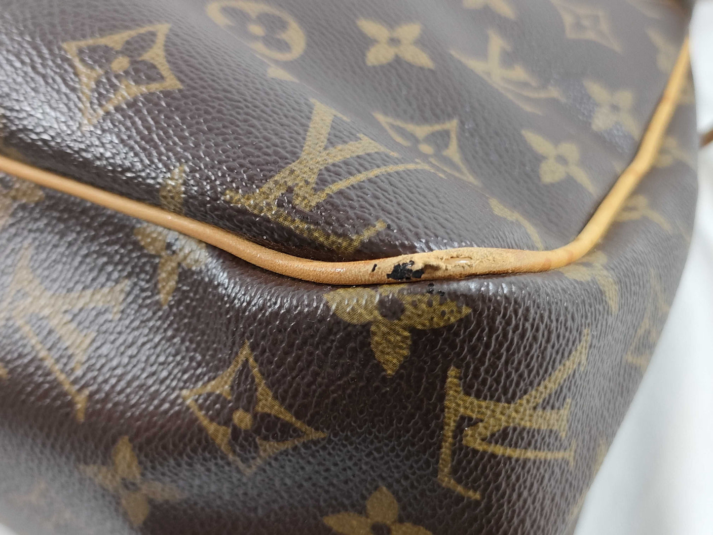LOUIS VUITTON M51154 Monogram Batignolles Horizontal Handbag