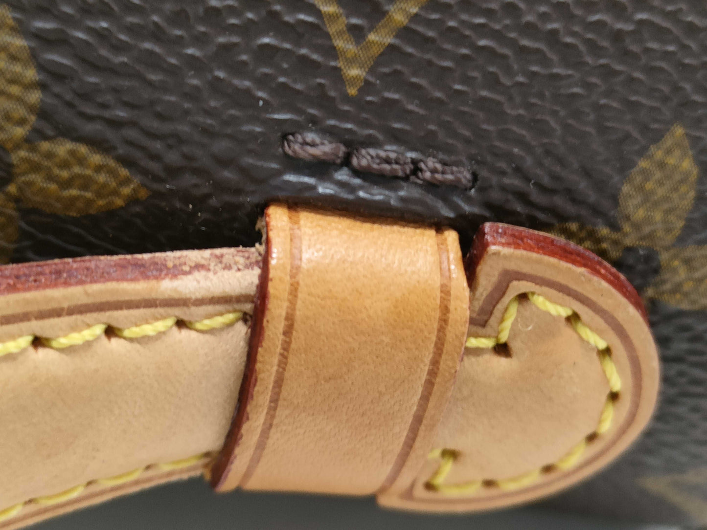 LOUIS VUITTON Monogram M40870 Pochette Metis Shoulder Bag