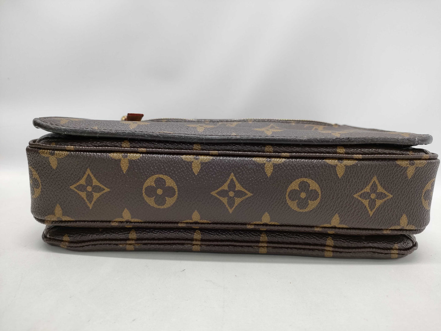 LOUIS VUITTON Monogram M40870 Pochette Metis Shoulder Bag