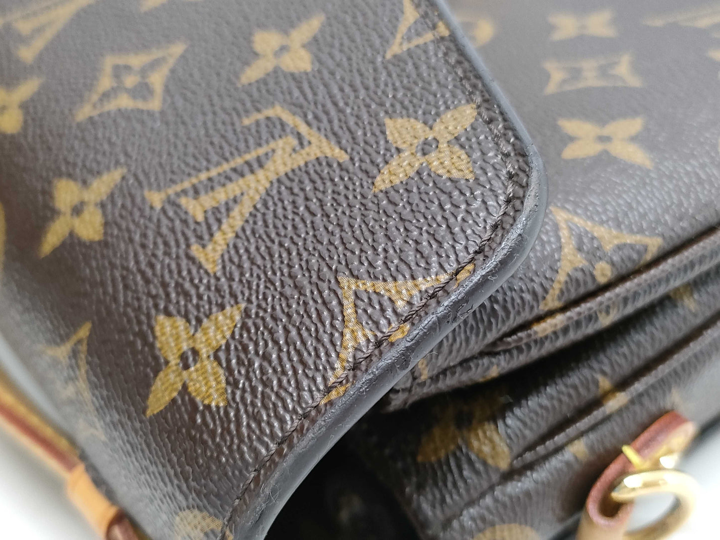 LOUIS VUITTON Monogram M40870 Pochette Metis Shoulder Bag