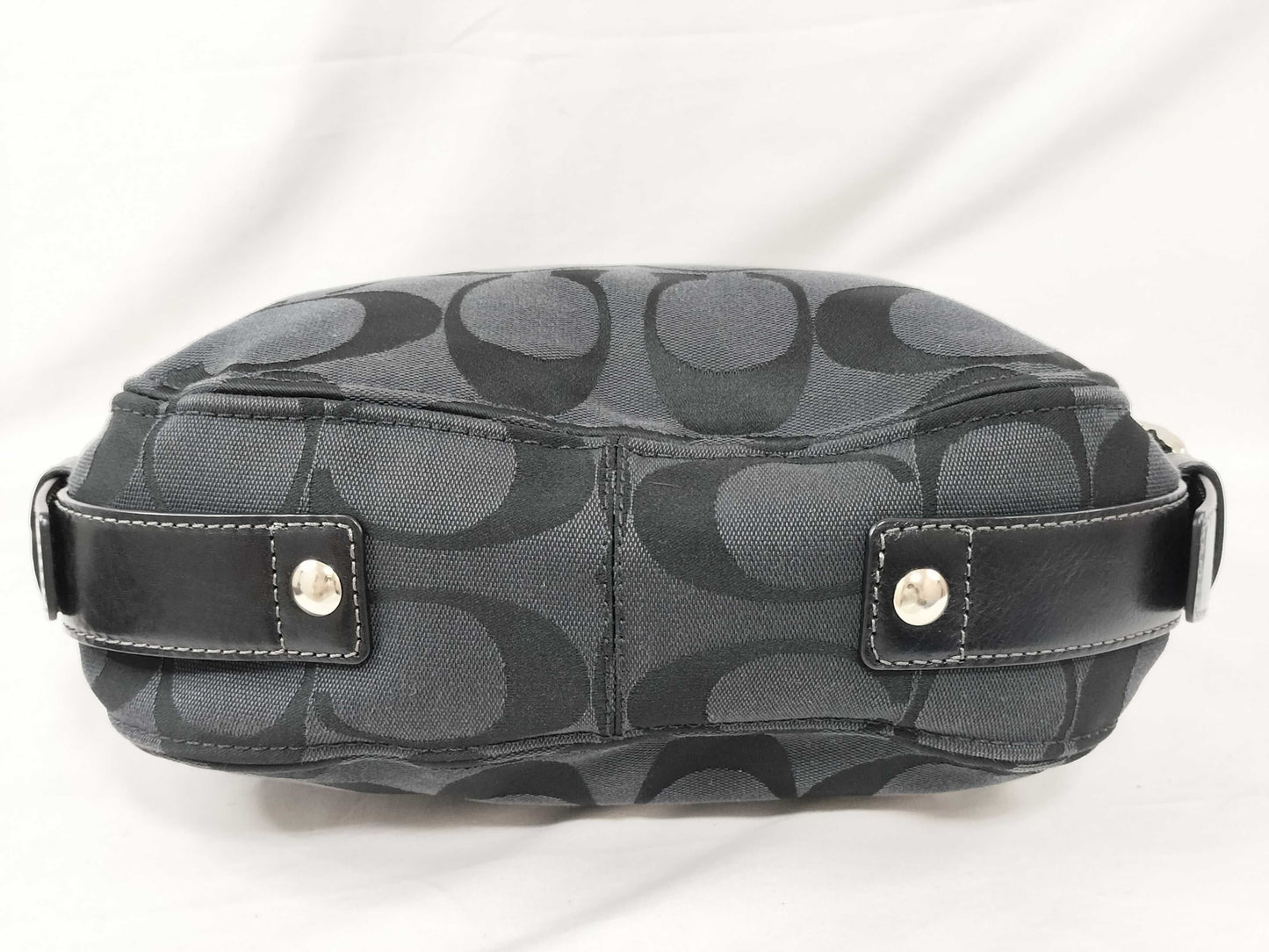 COACH Signature F12657 Shoulder Bag