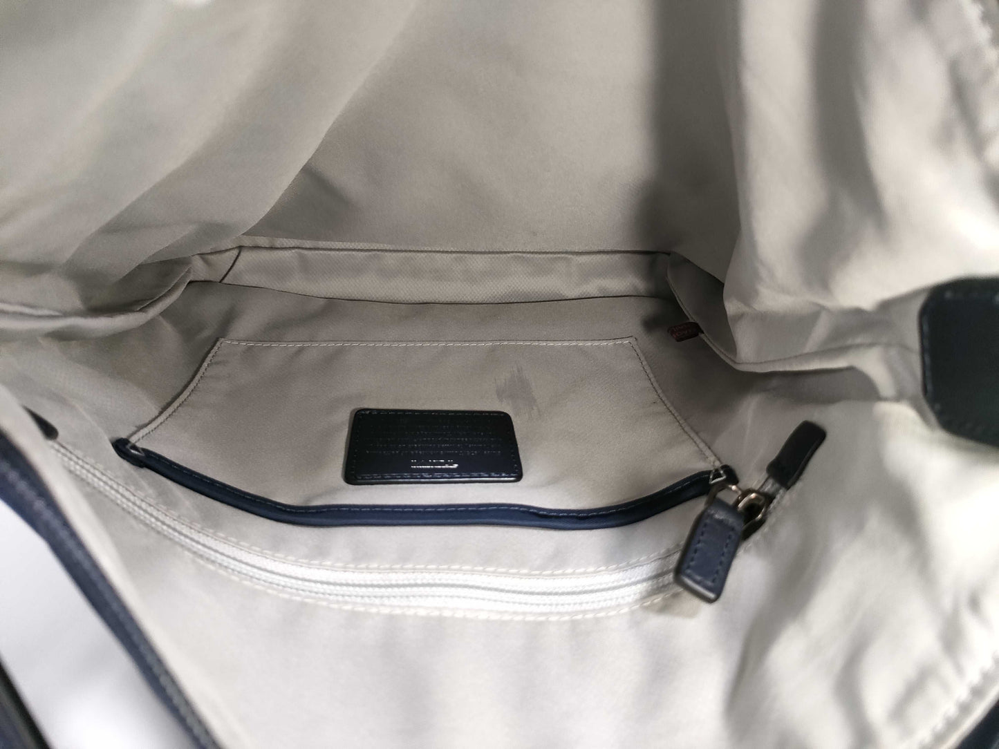TUMI Nylon/Shoulder Bag Shoulder Bag