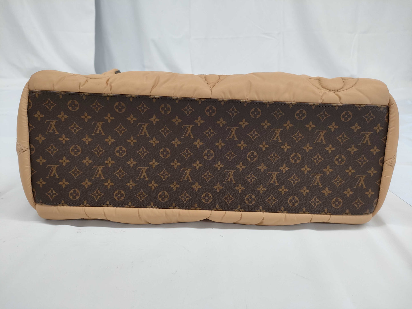 LOUIS VUITTON Monogram Pillow On The Go GM Handbag