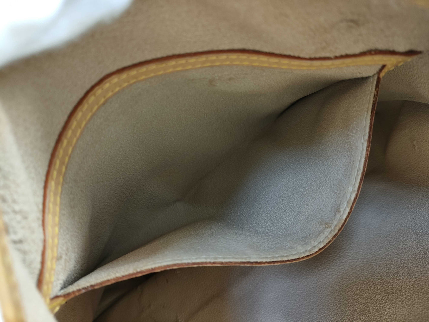 LOUIS VUITTON M42236 Monogram Bucket GM Tote Bag with Pouch