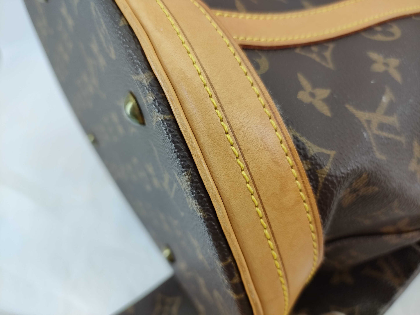 LOUIS VUITTON M42236 Monogram Bucket GM Tote Bag with Pouch