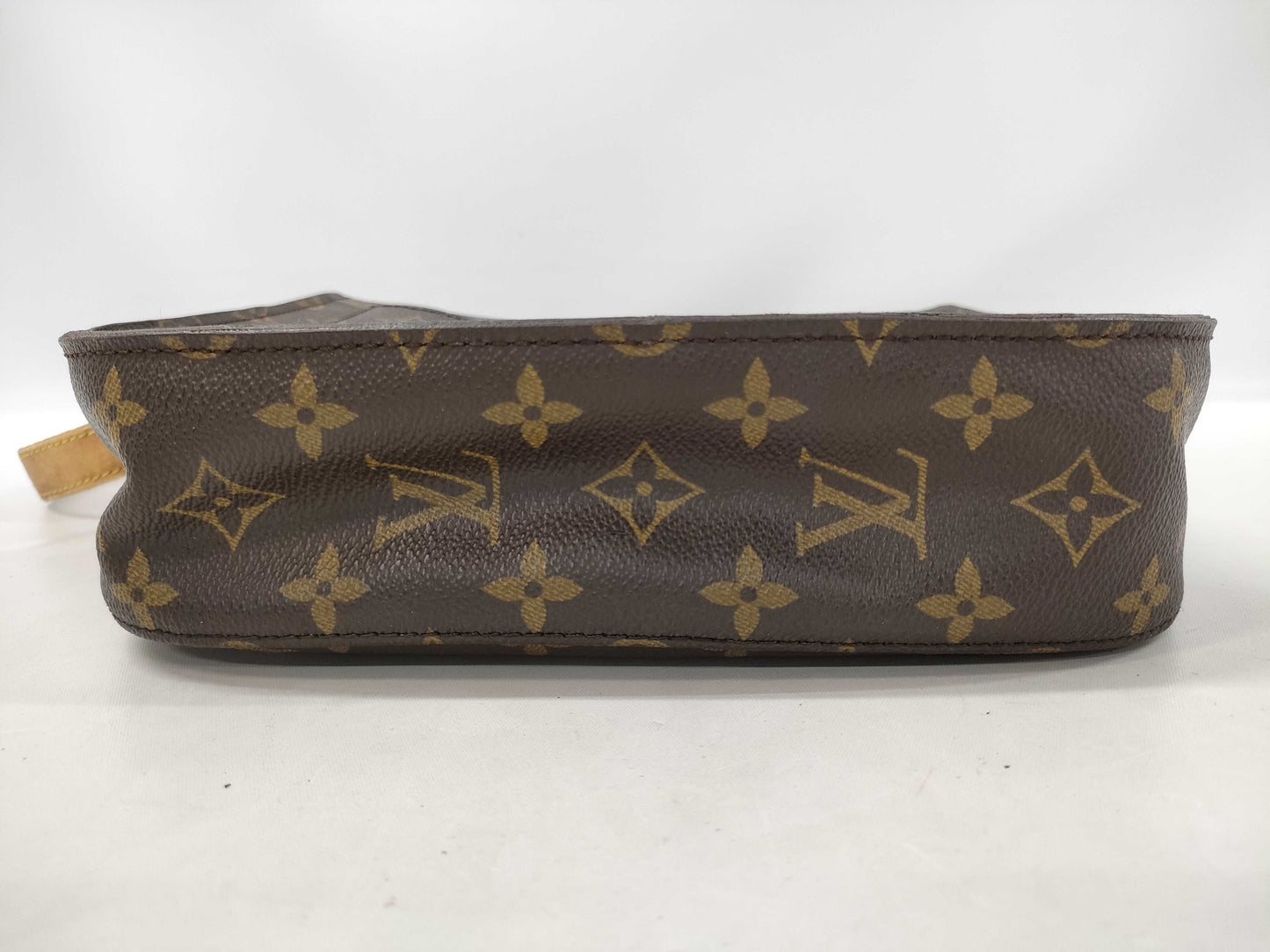 LOUIS VUITTON Monogram Saint-Cloud Shoulder Bag with Excessive Pocket Deterioration