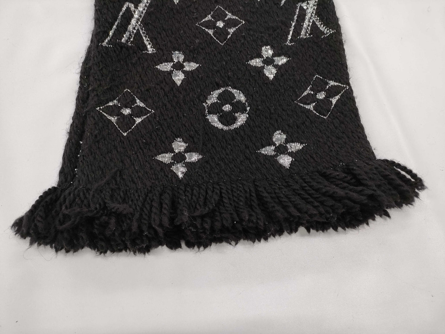 LOUIS VUITTON M75833 Echarpe Logomania Shine Scarf Noir