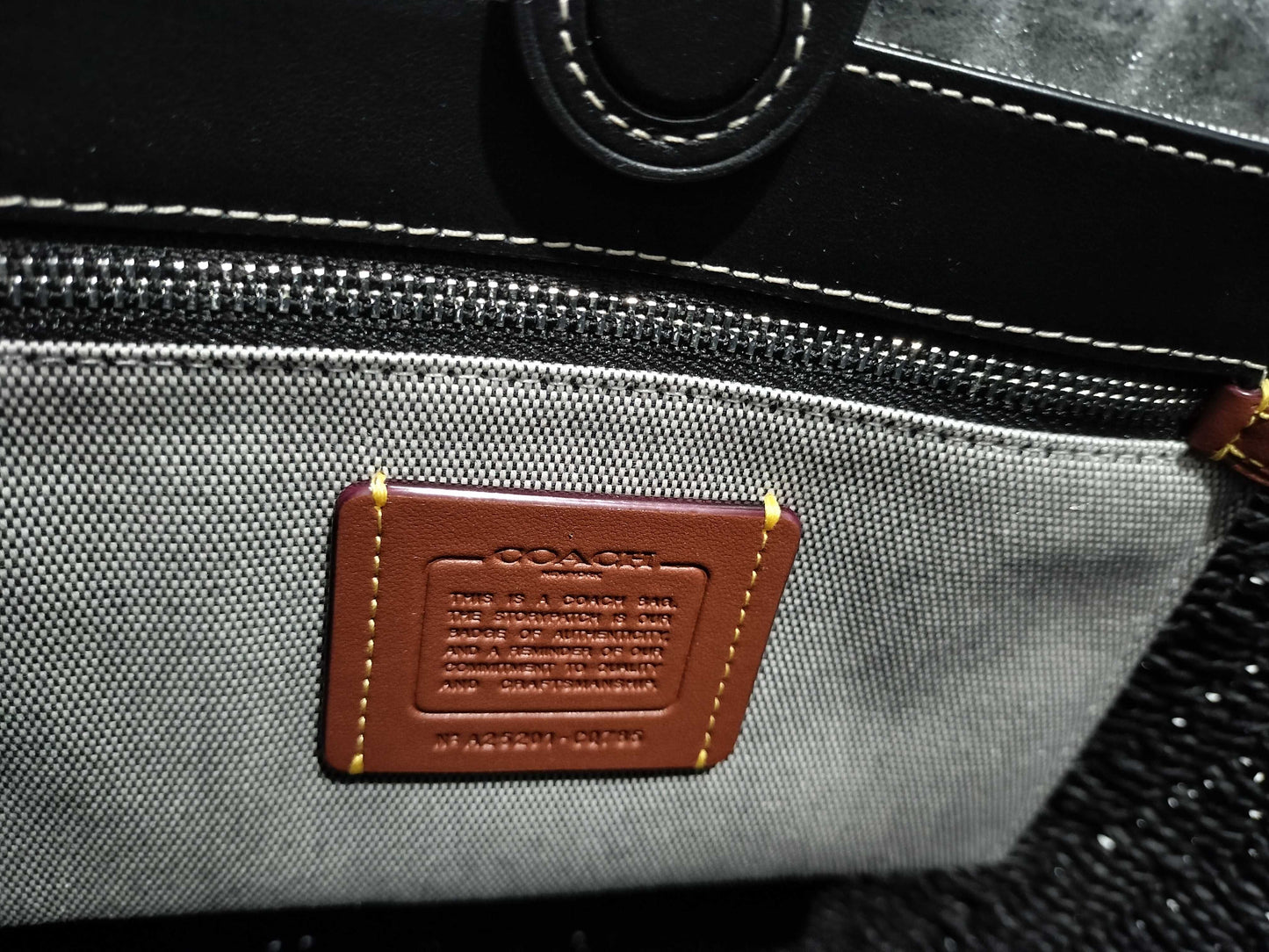 COACH basket bag tote bag