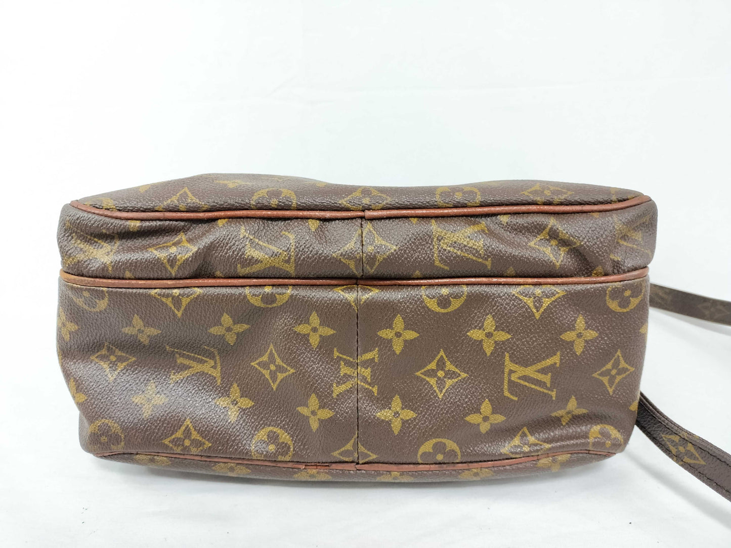 LOUIS VUITTON M45244 Monogram Migratour Old Nile Shoulder Bag