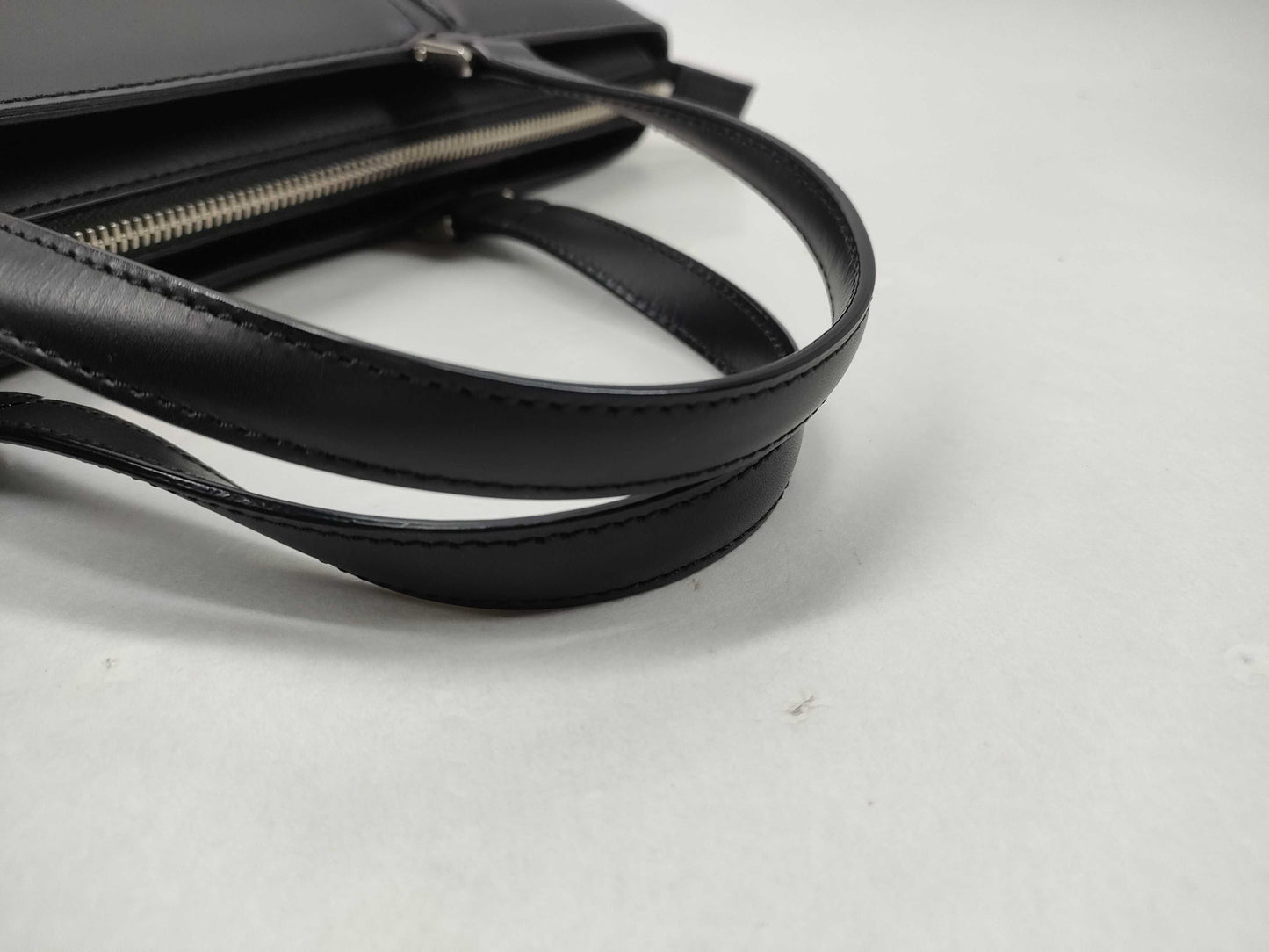 BURBERRY Leather Handbag with Nova Check Interior