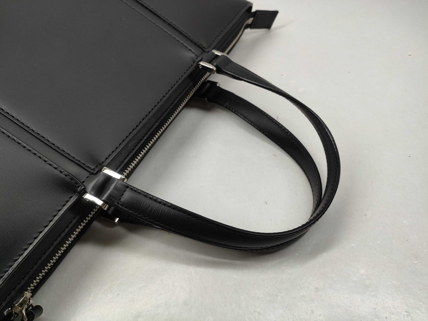 BURBERRY Leather Handbag with Nova Check Interior