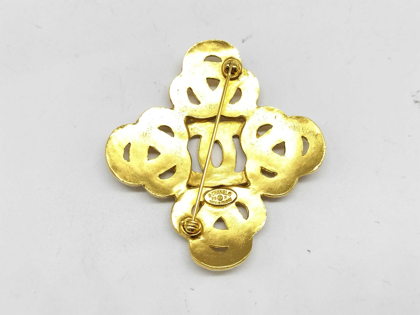 CHANEL 95P Coco Mark Brooch Gold Brooch