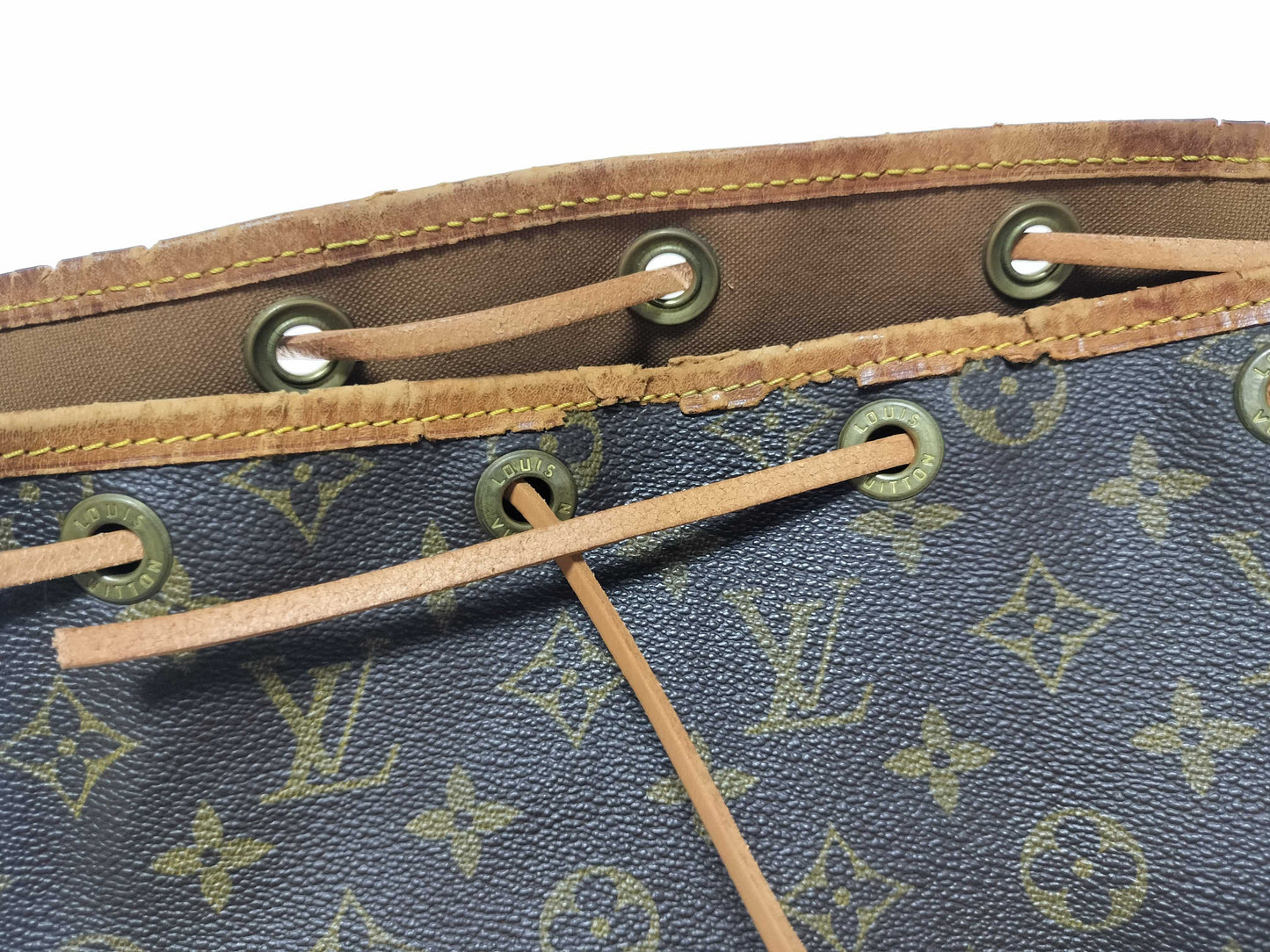 LOUIS VUITTON M42224 Monogram Noe Shoulder Bag