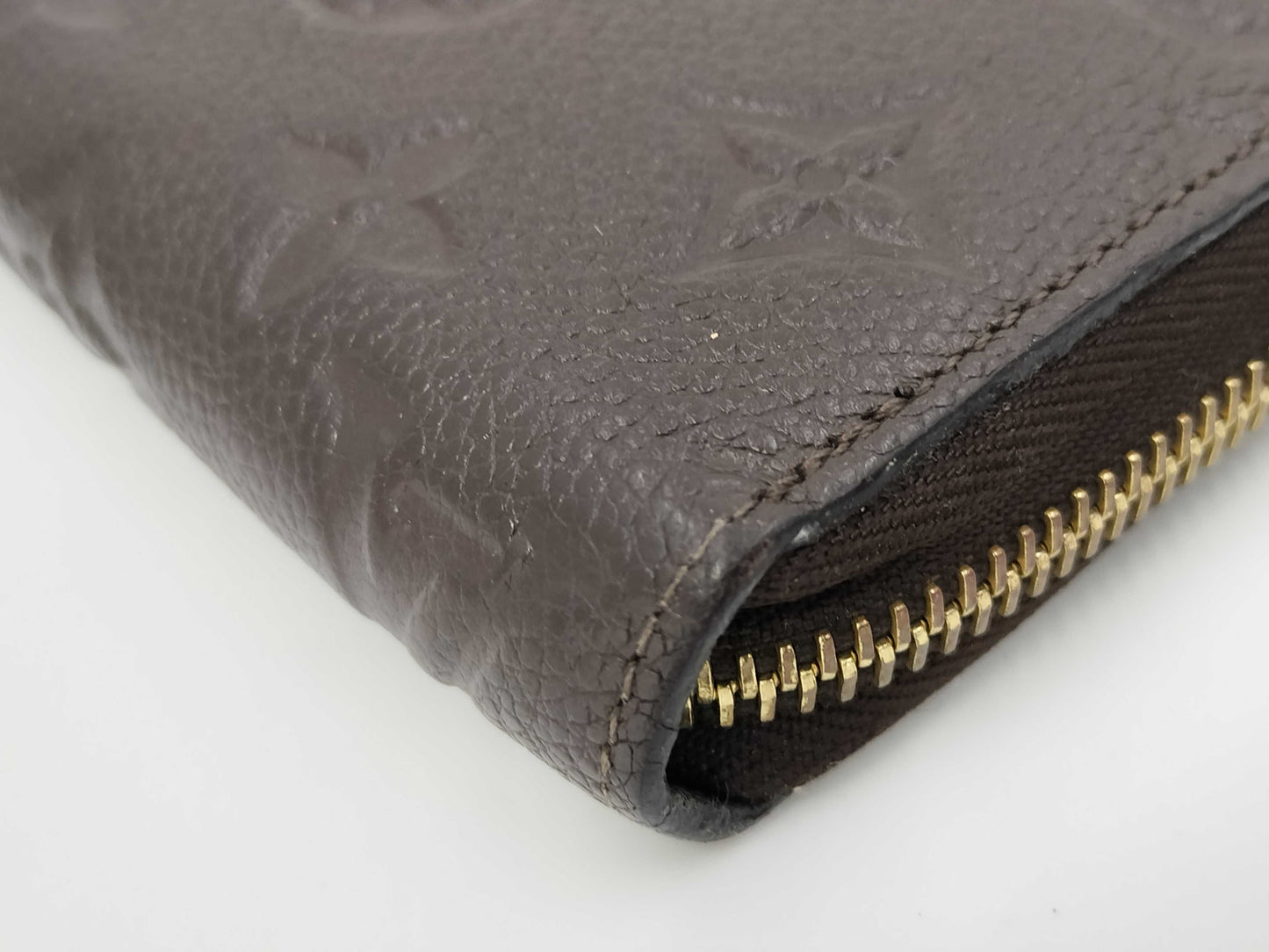 LOUIS VUITTON Monogram Empreinte Zippy Wallet