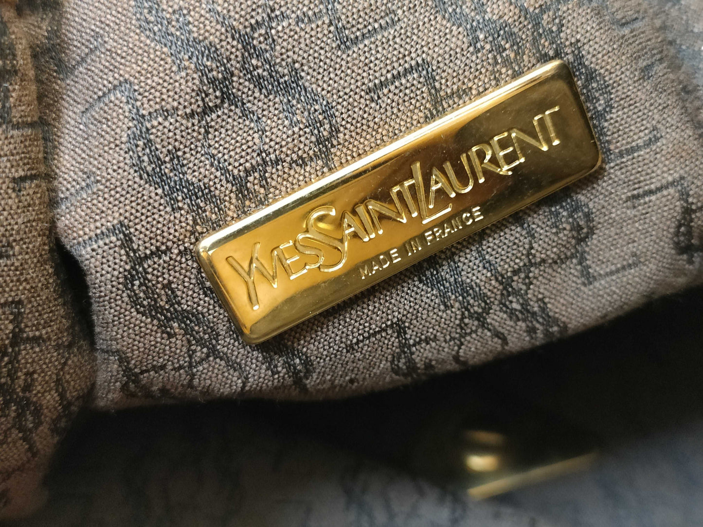 Yves Saint Laurent Drawstring Bag/Strap Included/Shoulder Bag/Pouch Included Shoulder Bag