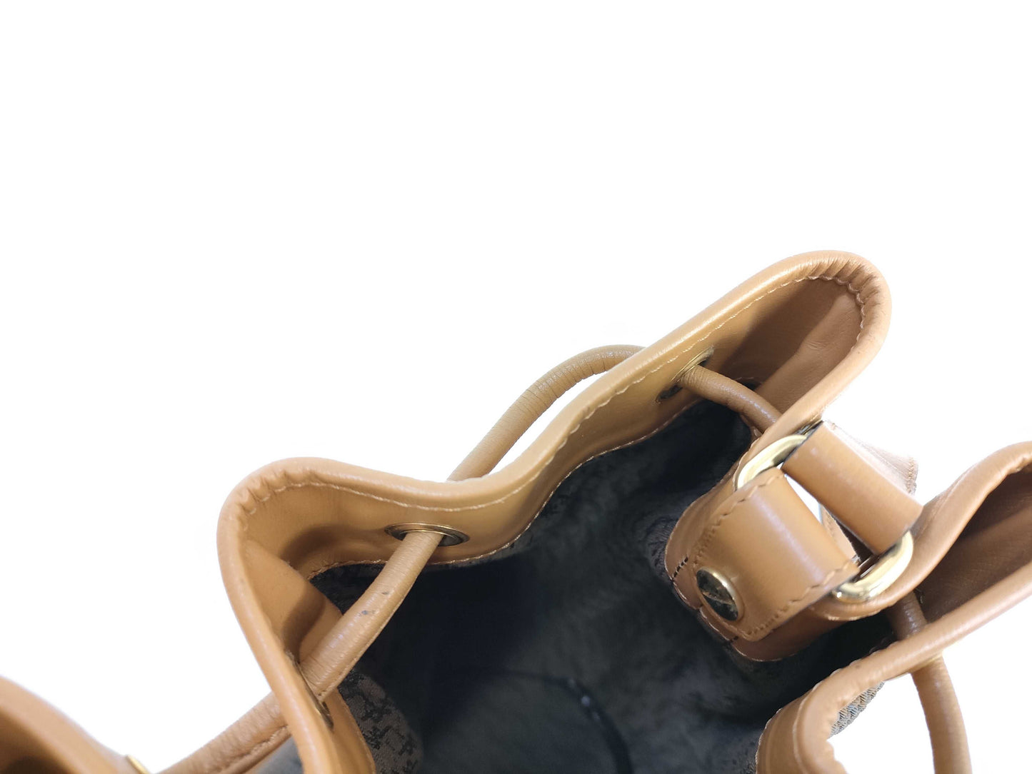 Yves Saint Laurent Drawstring Bag/Strap Included/Shoulder Bag/Pouch Included Shoulder Bag