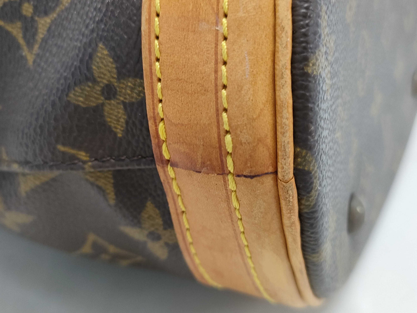 LOUIS VUITTON Monogram M42238 Bucket PM Tote Bag