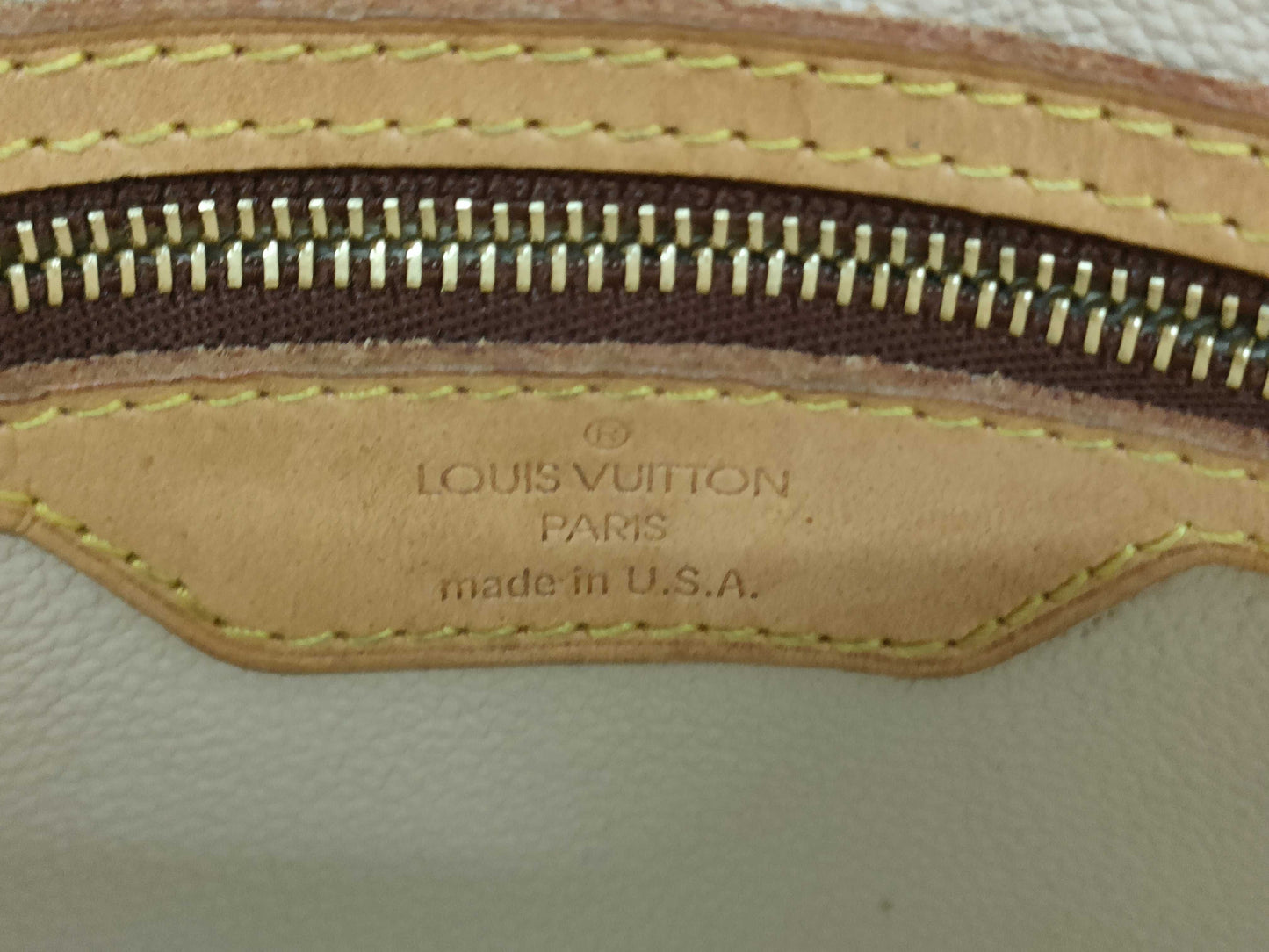 LOUIS VUITTON Monogram M42238 Bucket PM Tote Bag