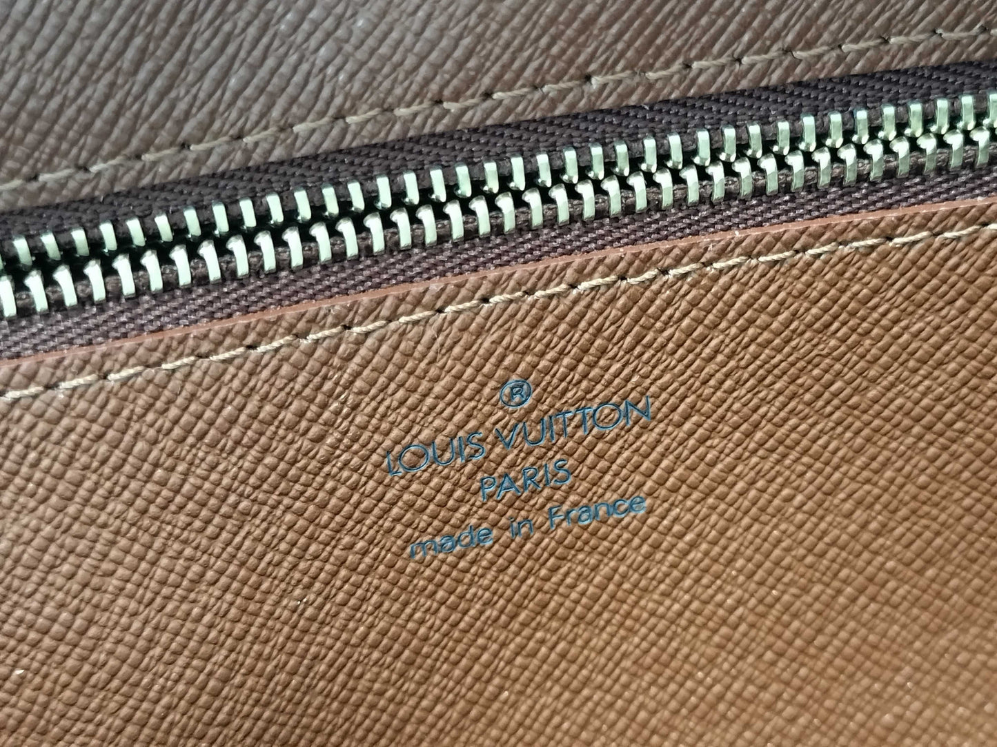 LOUIS VUITTON M51274 Monogram Trocadero 27 Shoulder Bag