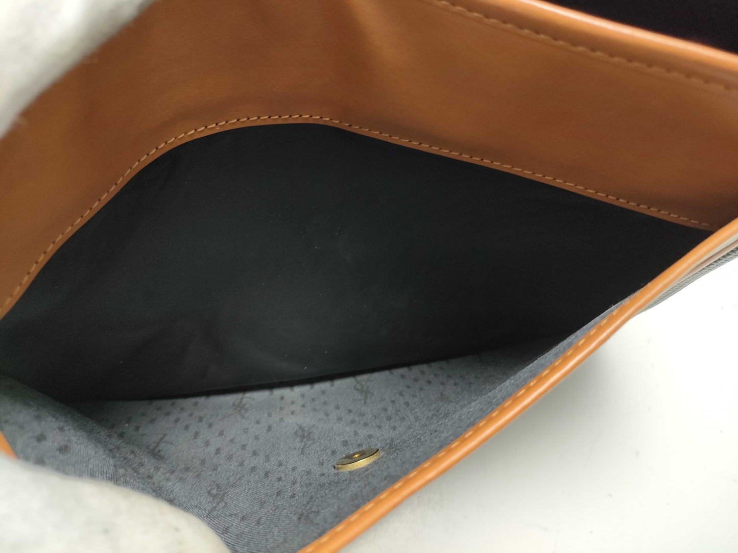 Yves Saint Laurent Canvas/Brown/Shoulder Bag
