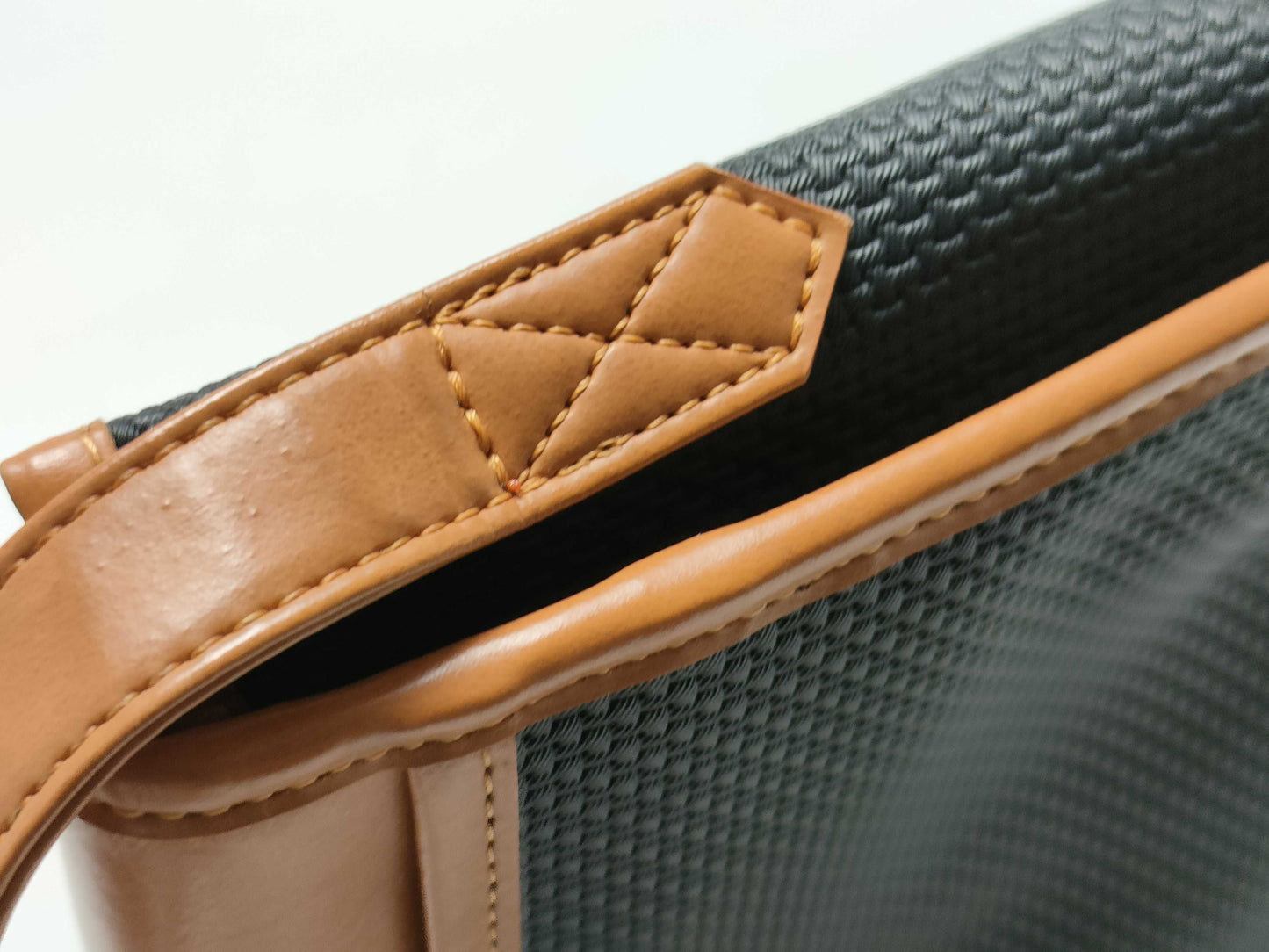 Yves Saint Laurent Canvas/Brown/Shoulder Bag