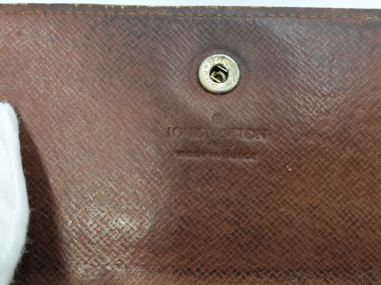 LOUIS VUITTON Monogram International Wallet