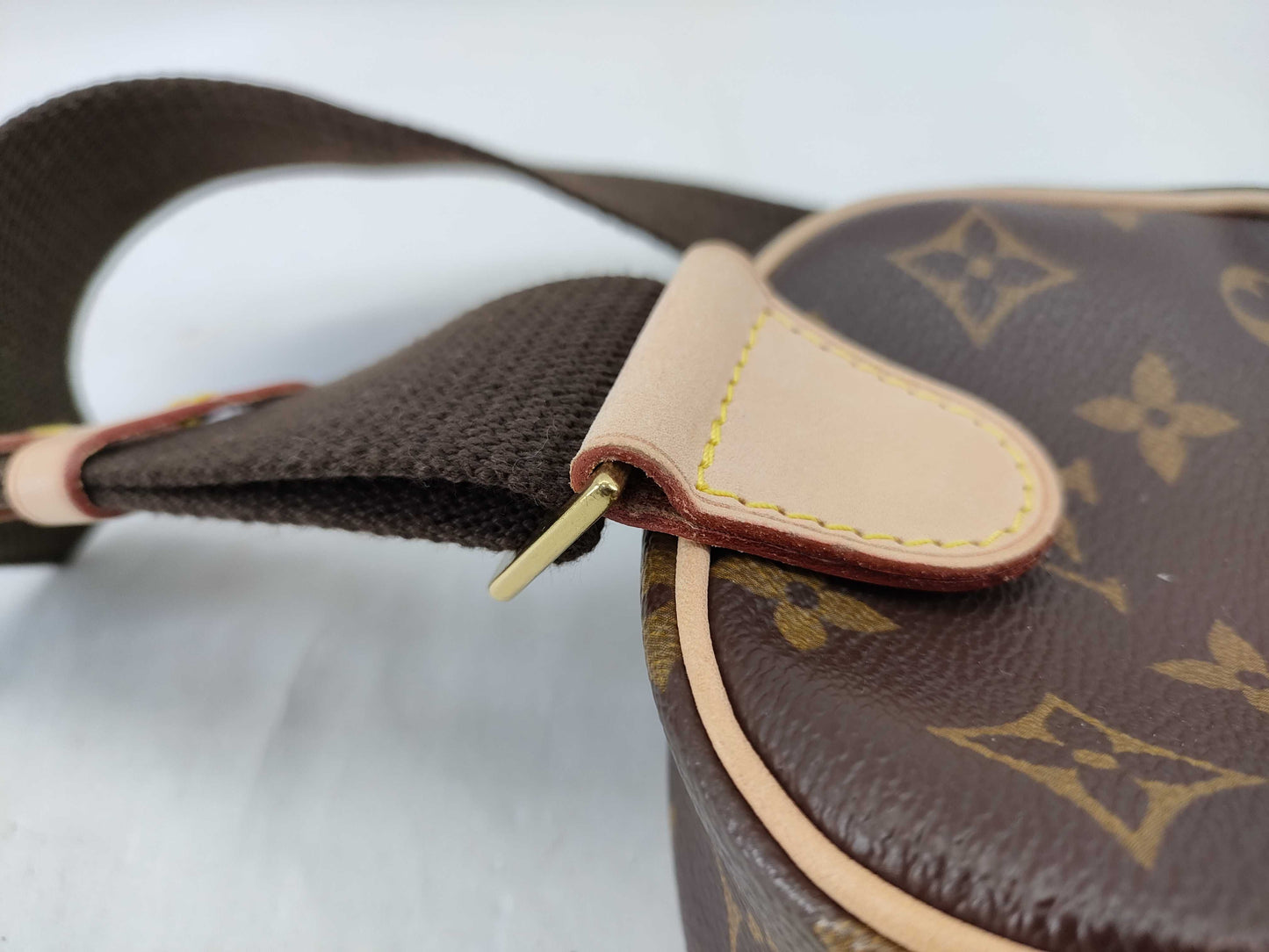 LOUIS VUITTON M51870 Monogram Pochette Ganjou Shoulder Bag