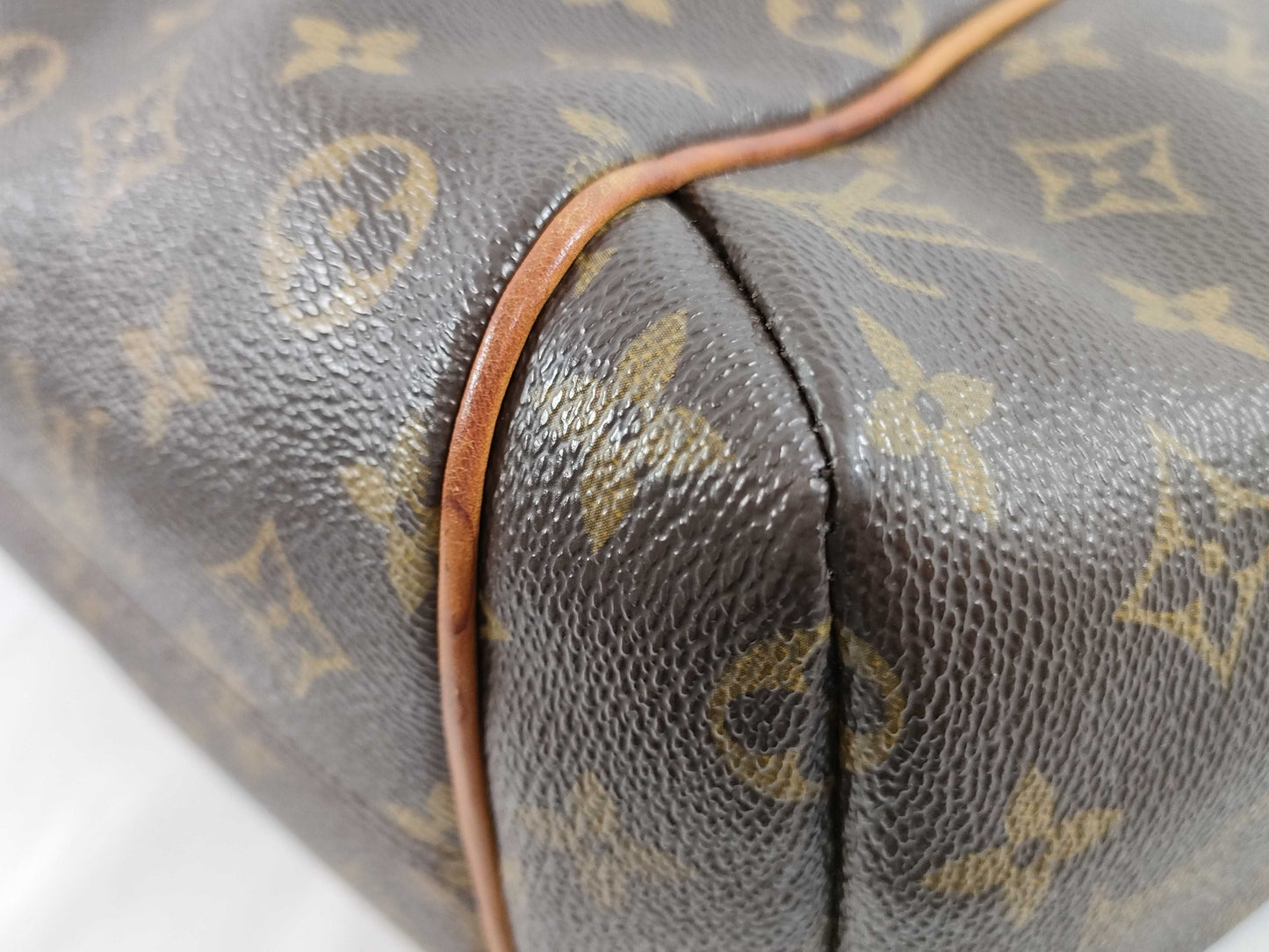 LOUIS VUITTON M56689 Monogram M56689 Totally MM/CP Comic Handbag