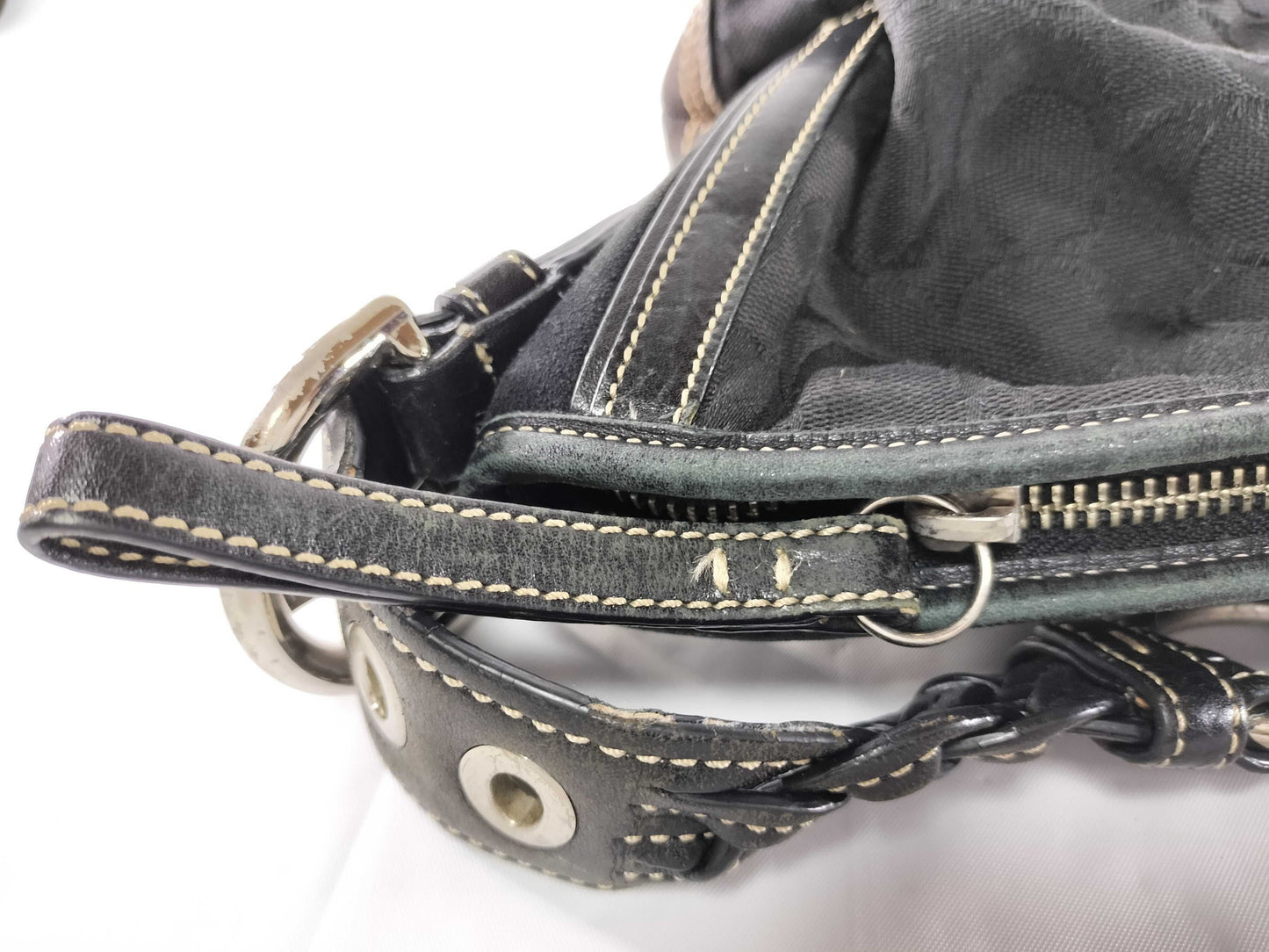 COACH Signature k05k-6279 Shoulder Bag