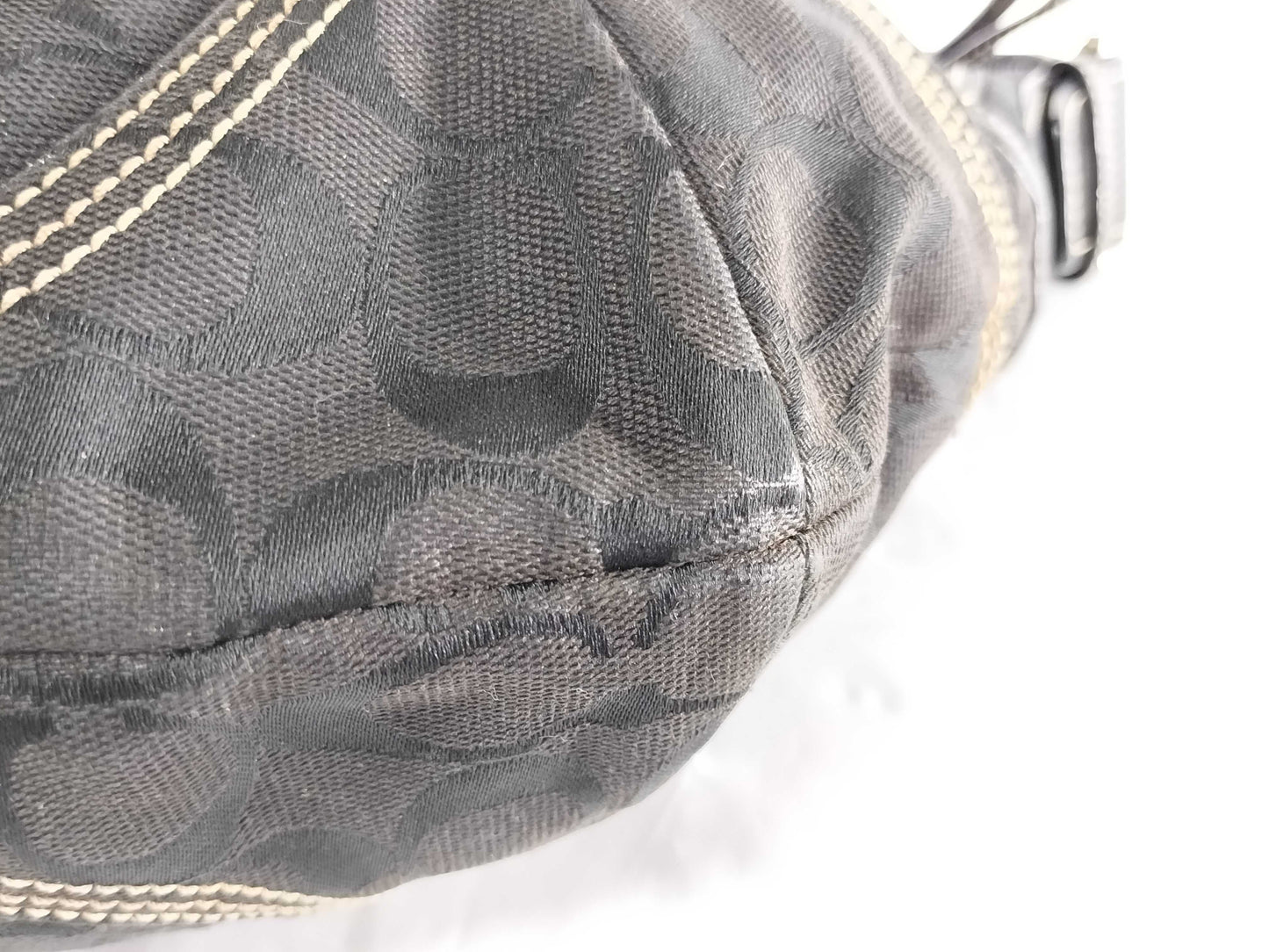 COACH Signature k05k-6279 Shoulder Bag