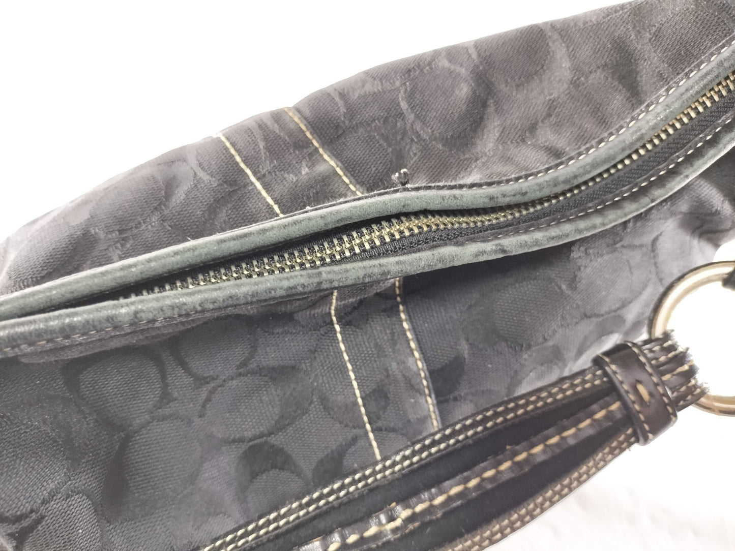 COACH Signature k05k-6279 Shoulder Bag