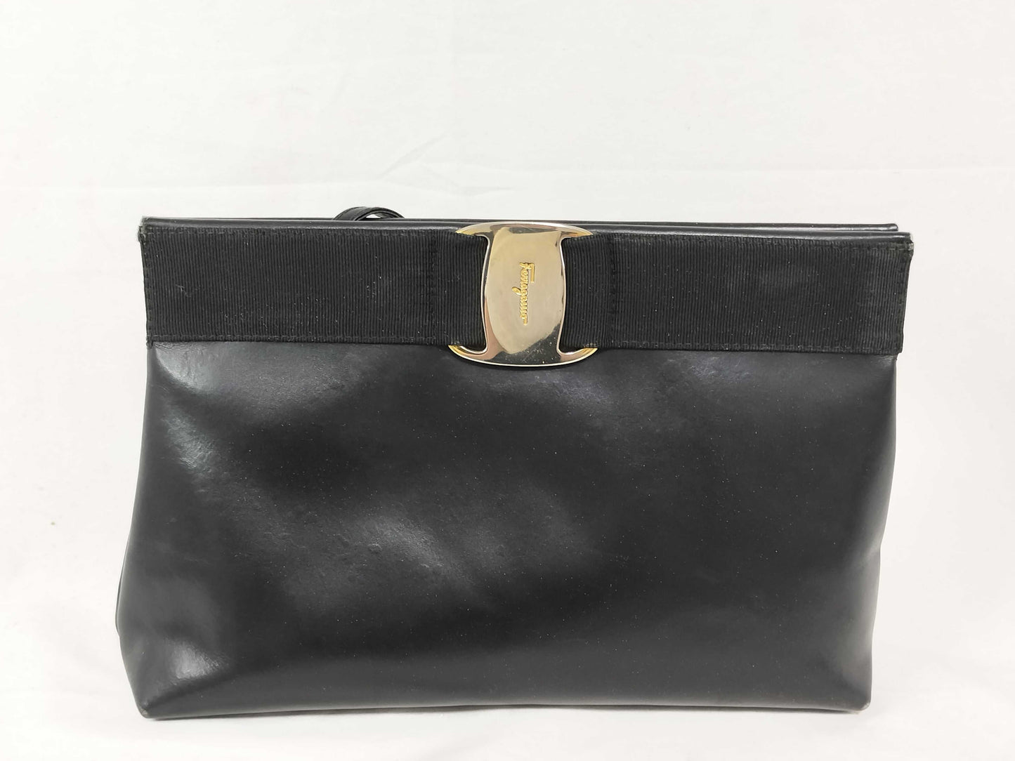 Salvatore Ferragamo Vara Leather/Shoulder Bag