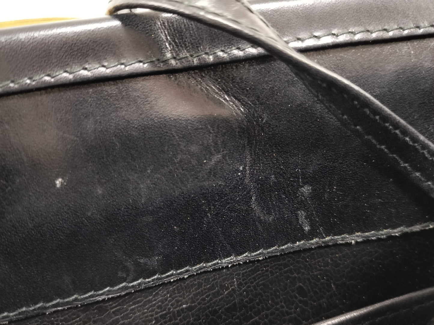 Salvatore Ferragamo Vara Leather/Shoulder Bag