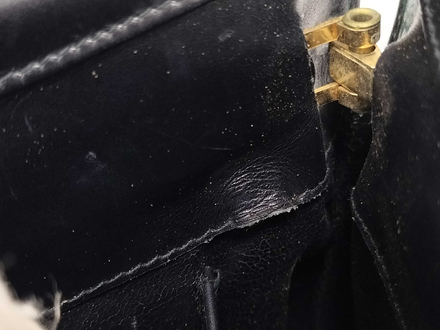 Salvatore Ferragamo Vara Leather/Shoulder Bag