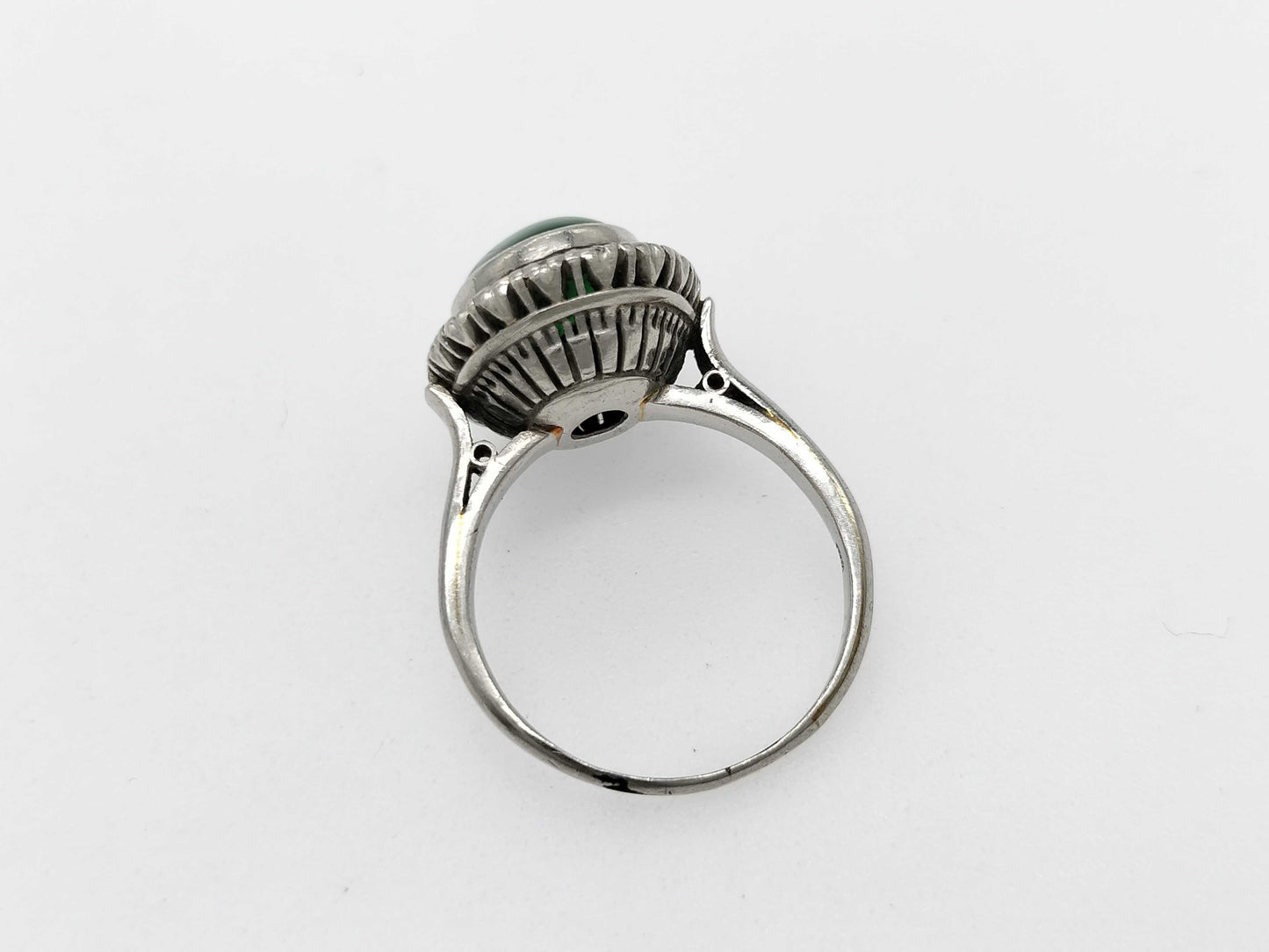 Jadeite ring, diameter approximately 11.2mm x 8.4mm, diamond PM 6.1g