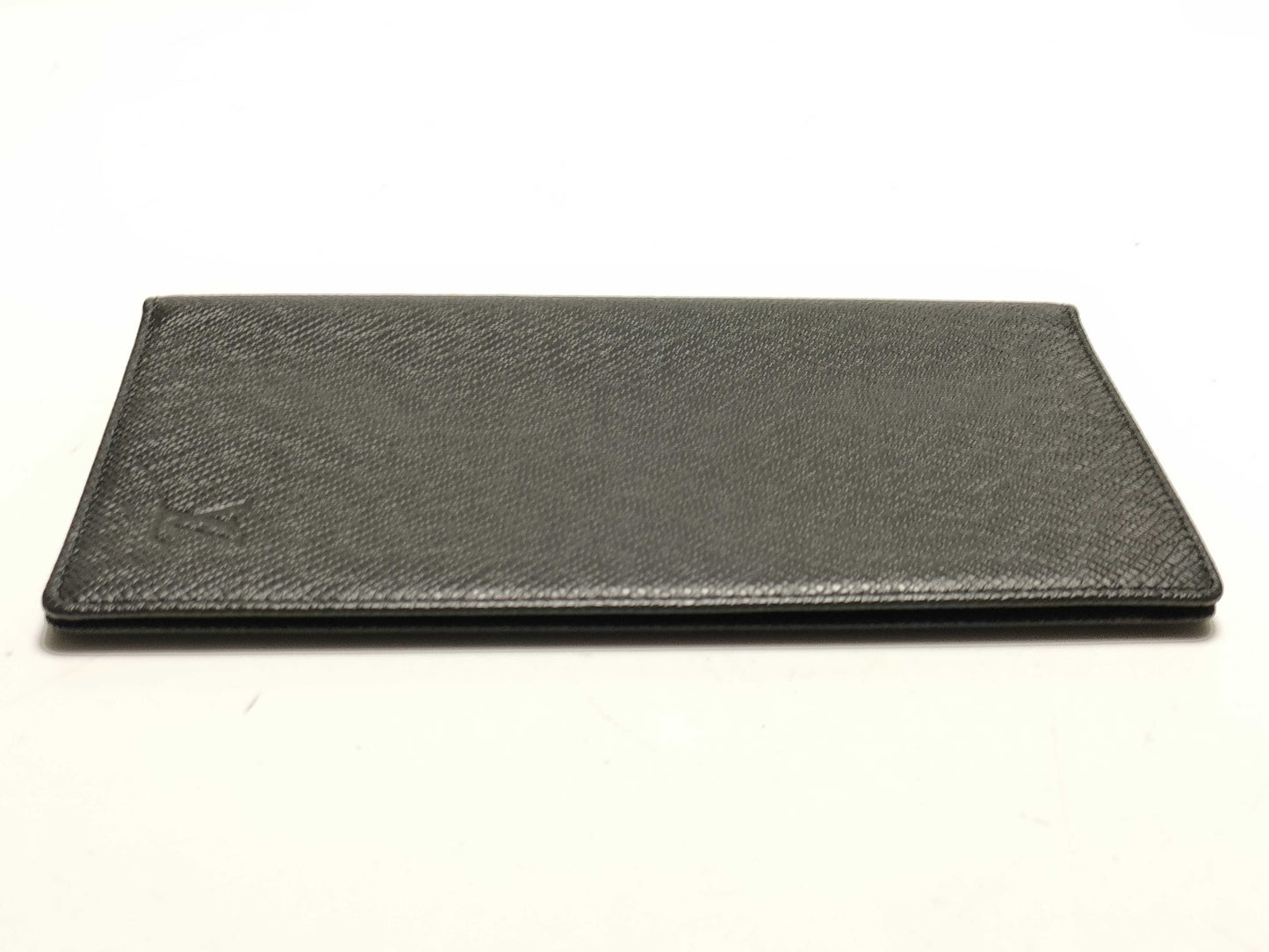 LOUIS VUITTON Taiga Porte Chequier Carte Credit Wallet