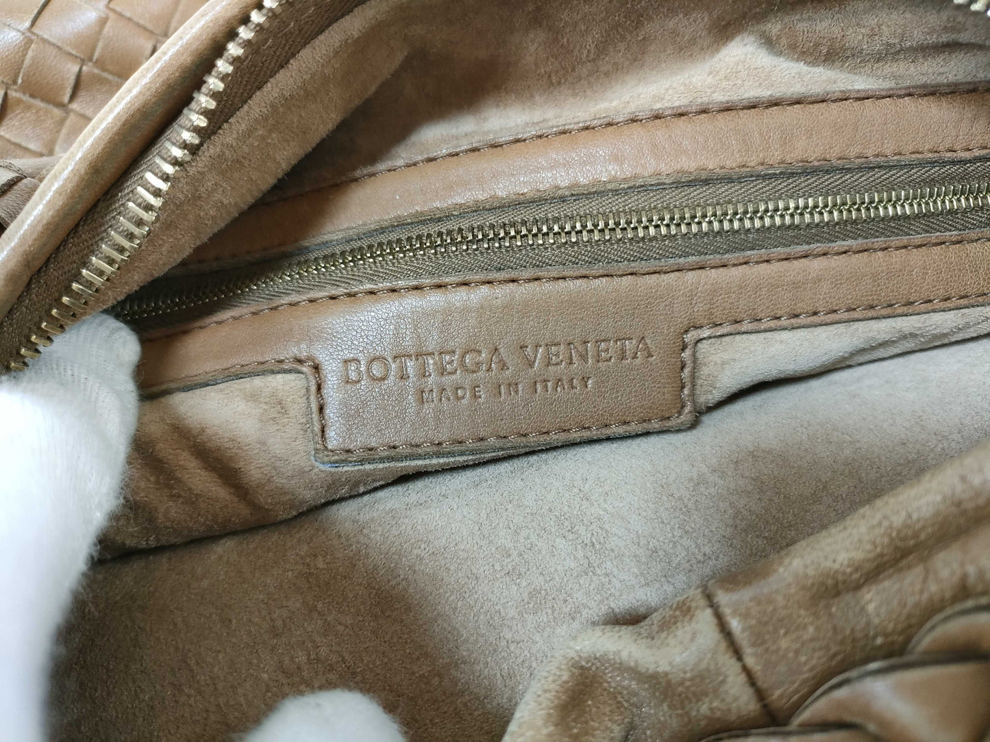 BOTTEGA VENETA Intrecciato Hobo Handbag