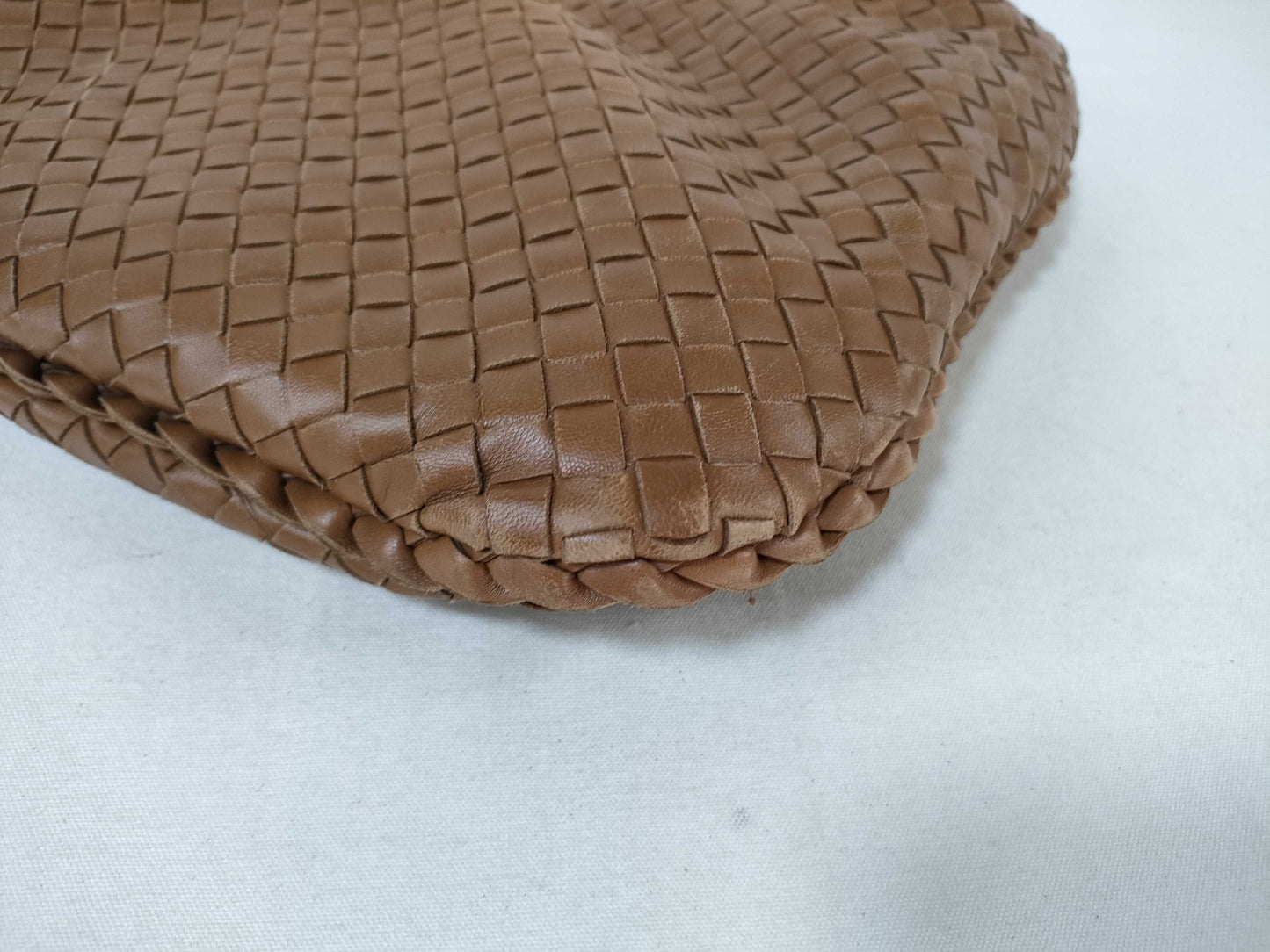 BOTTEGA VENETA Intrecciato Hobo Handbag