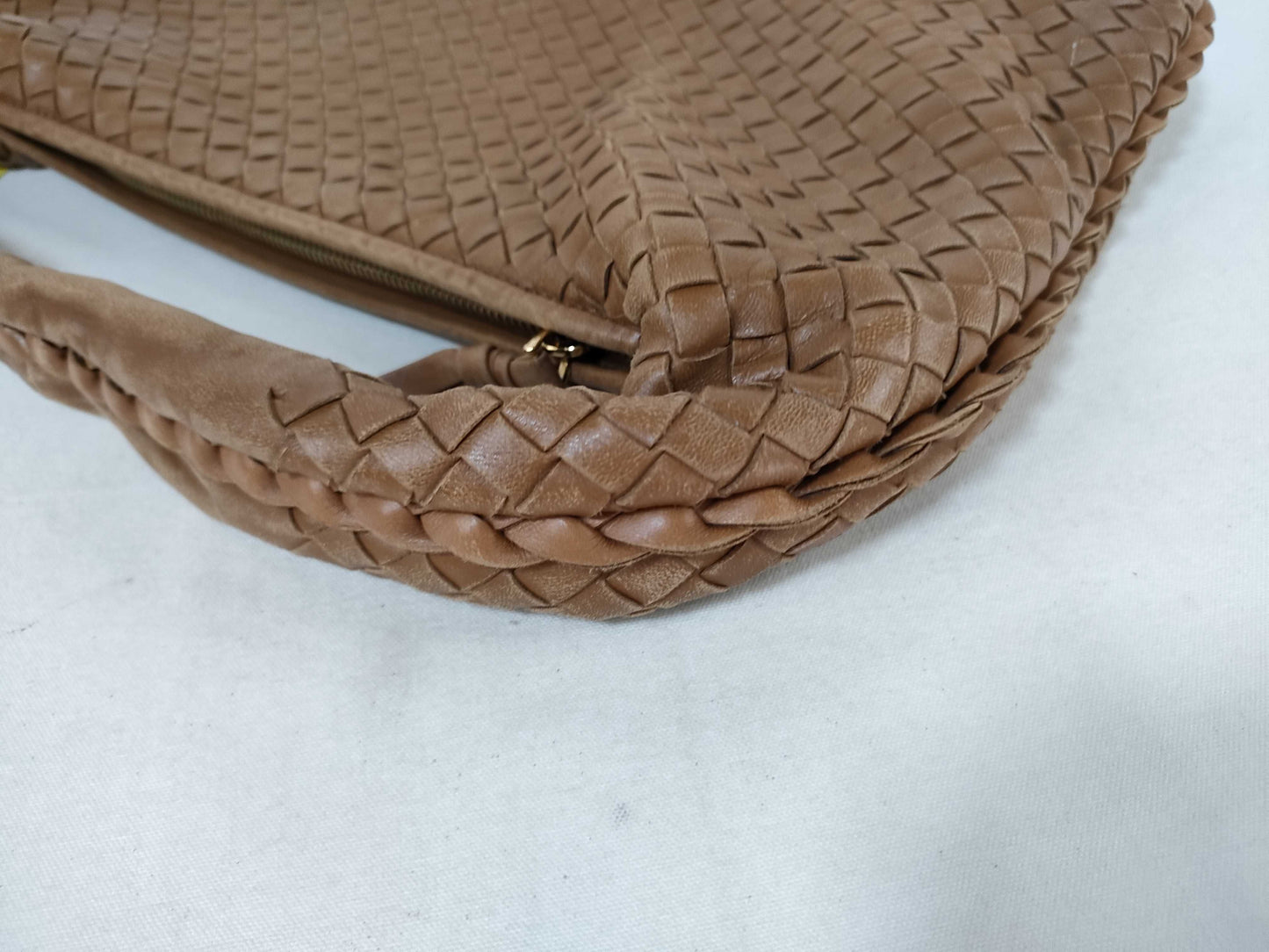 BOTTEGA VENETA Intrecciato Hobo Handbag