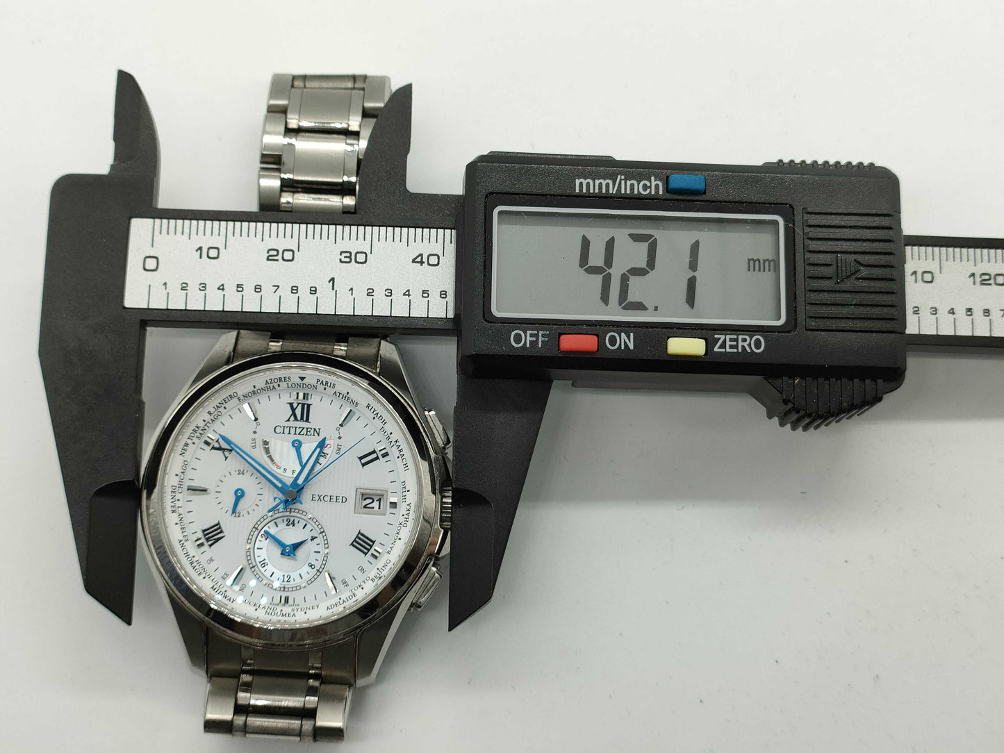CITIZEN H820-T020887 Solar Men's Watch