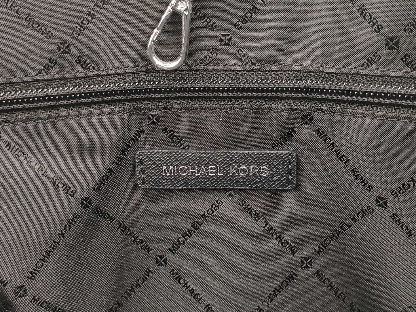 Michael Kors 1-piece MK pattern tote bag