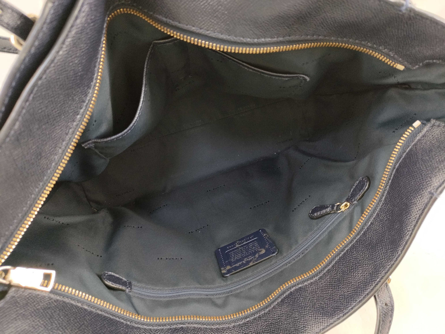 COACH F11199/57443/9323/3023 Tote, Handbag, and 4 other shoulder bags