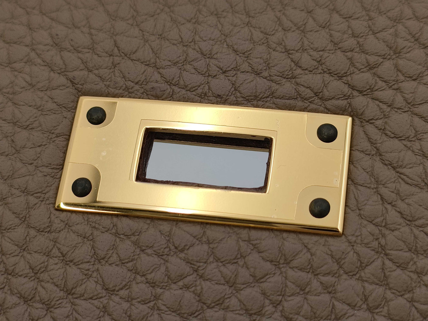 HERMES Kelly 28 Togo Etoupe Handbag with GD Hardware and Z Stamp