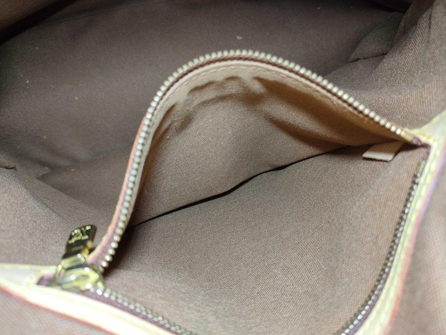 LOUIS VUITTON SD1017 Monogram M51153 Batignolles Vertical Tote Bag