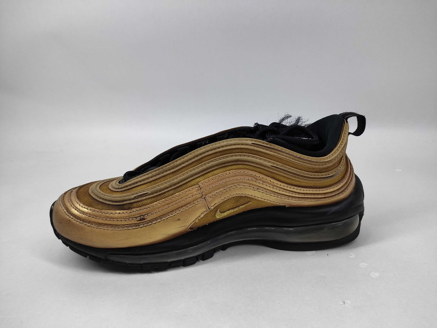 NIKE WMNS AIR MAX 97 DX0137-700 Gold Sneakers